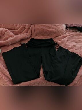 Wide leg leggings